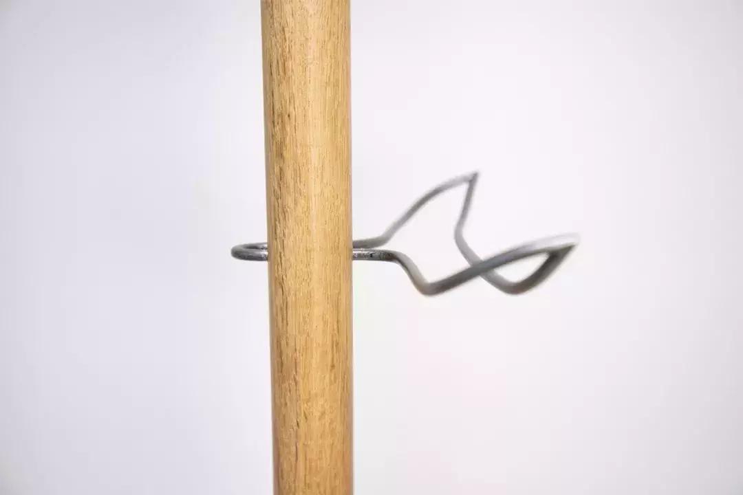 见过漂浮的衣架吗丨4个衣帽架设计给心爱的衣服安个家