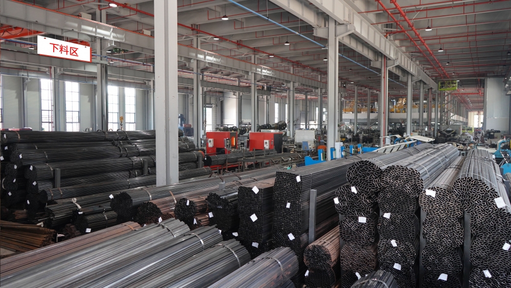 多方位发力,助推汇聚腾飞一走进重庆汇聚教育装备集团