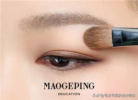 内双化眼妆使眼睛变大有神,眼妆怎样画得好看显得有神内双