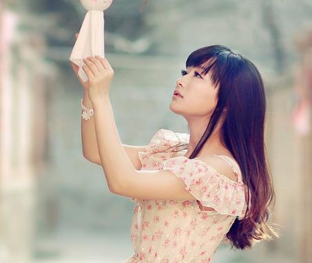 分开后男人放不下一个女人的表现,男人放不下一个女人的五大表现