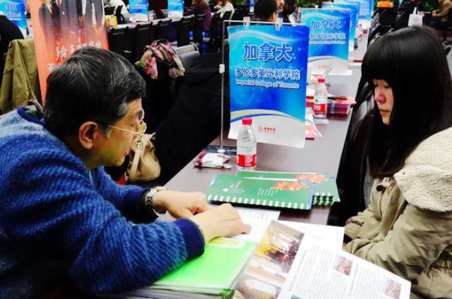 留学生回国后的尴尬段位,留学生回国就业都很惨吗