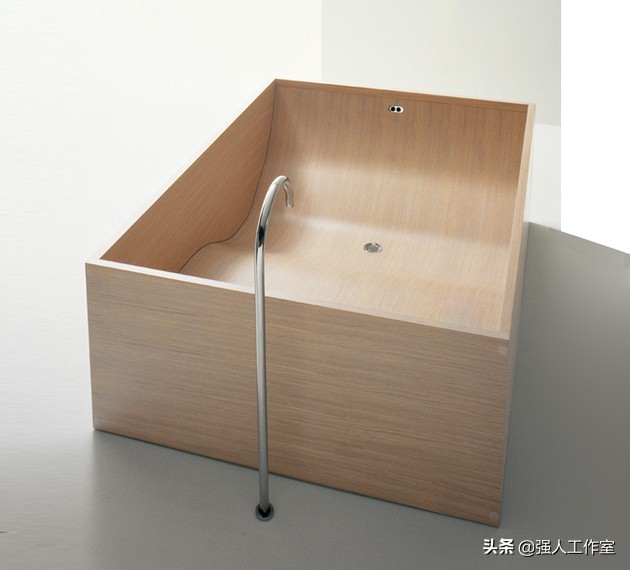 家庭安装木制浴缸效果图,现代浴缸卫生间装修风格