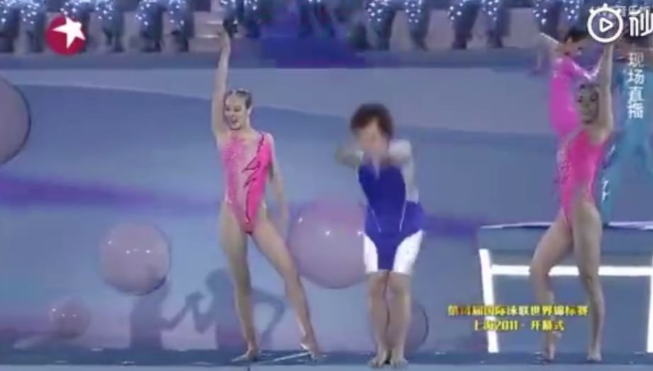 一开始我以为爱上了实力派,没想到他们还全是梗王