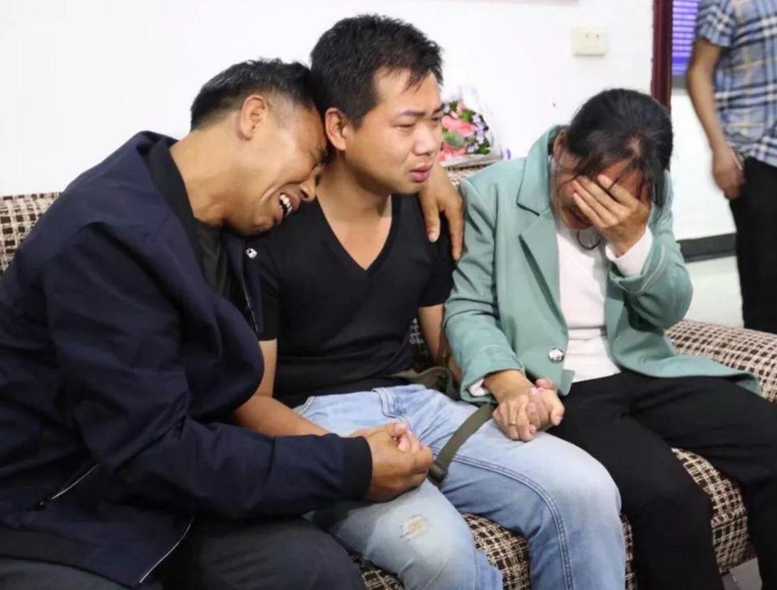 高考599分上985，无知父母却让退学，只因亲戚嘲笑是“野鸡大学”