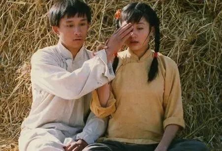 “京圈公主”猎男记：从不跟穷人恋爱，52岁为何至今未婚？