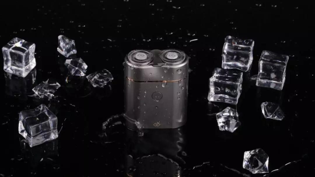 削铁如泥剃须刀,巴掌大的剃须刀你用过吗