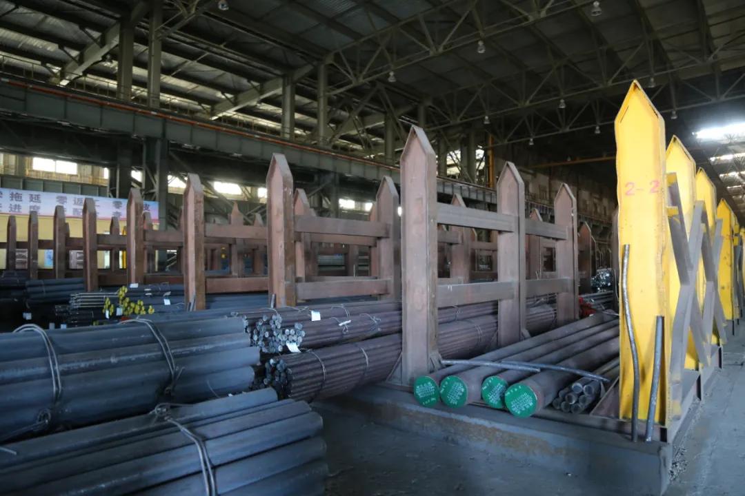 哈铁畅通运输,哈铁为玉米南下铺路架桥