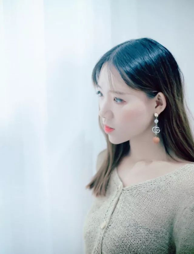 拍照侧脸取景技巧,拍人像侧脸的技巧