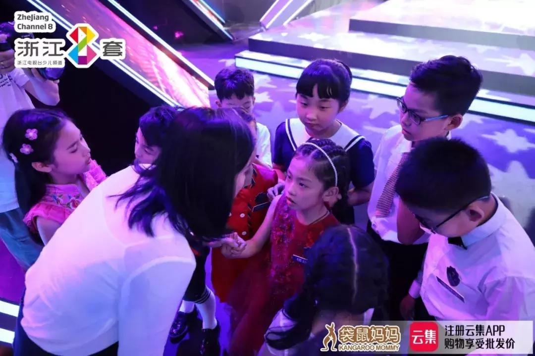 浙江卫视晶晶主持的节目,浙江电视主持美女晶晶