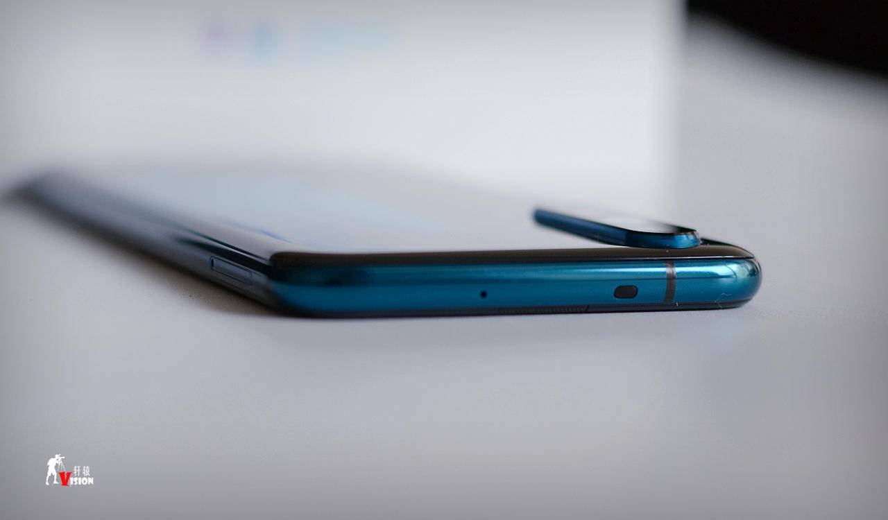 荣耀20pro评测视频,荣耀20与荣耀20pro深度评测