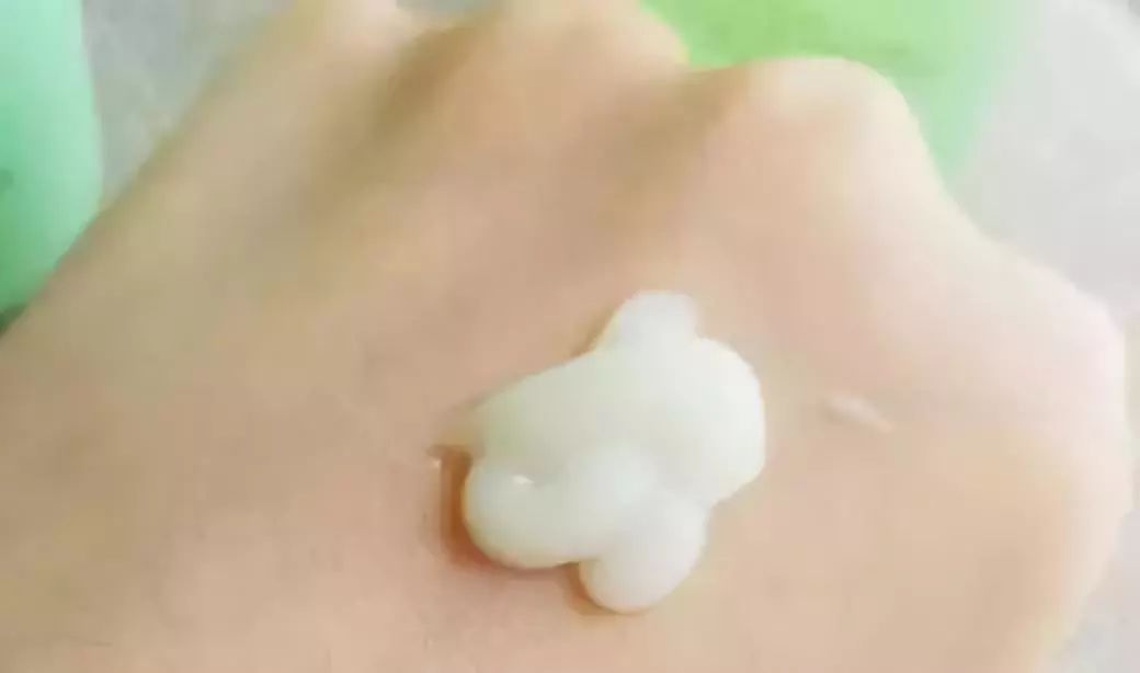 学生*党**也能买的平价水乳，居然拯救了我的烂脸！