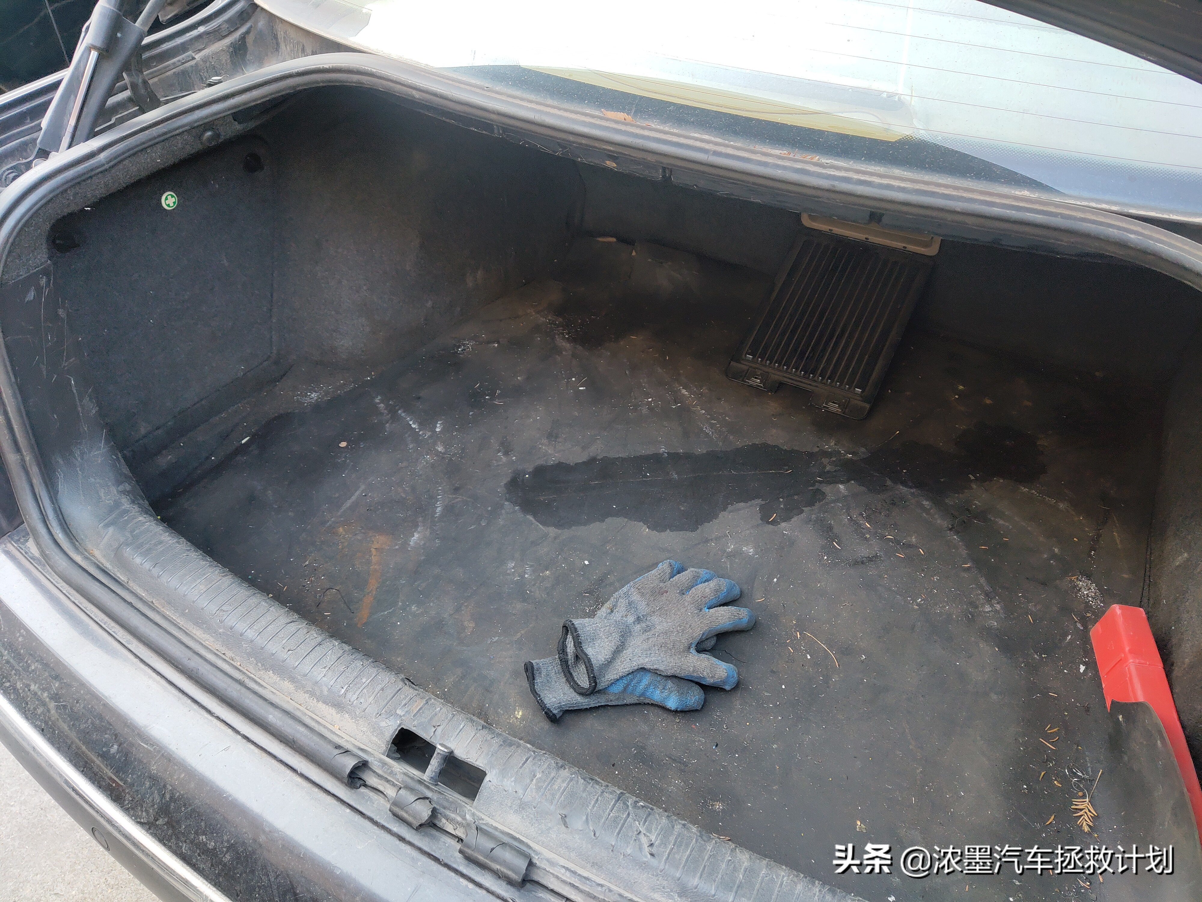 情怀老车帕萨特b5翻新,经典老车b5帕萨特翻新复活