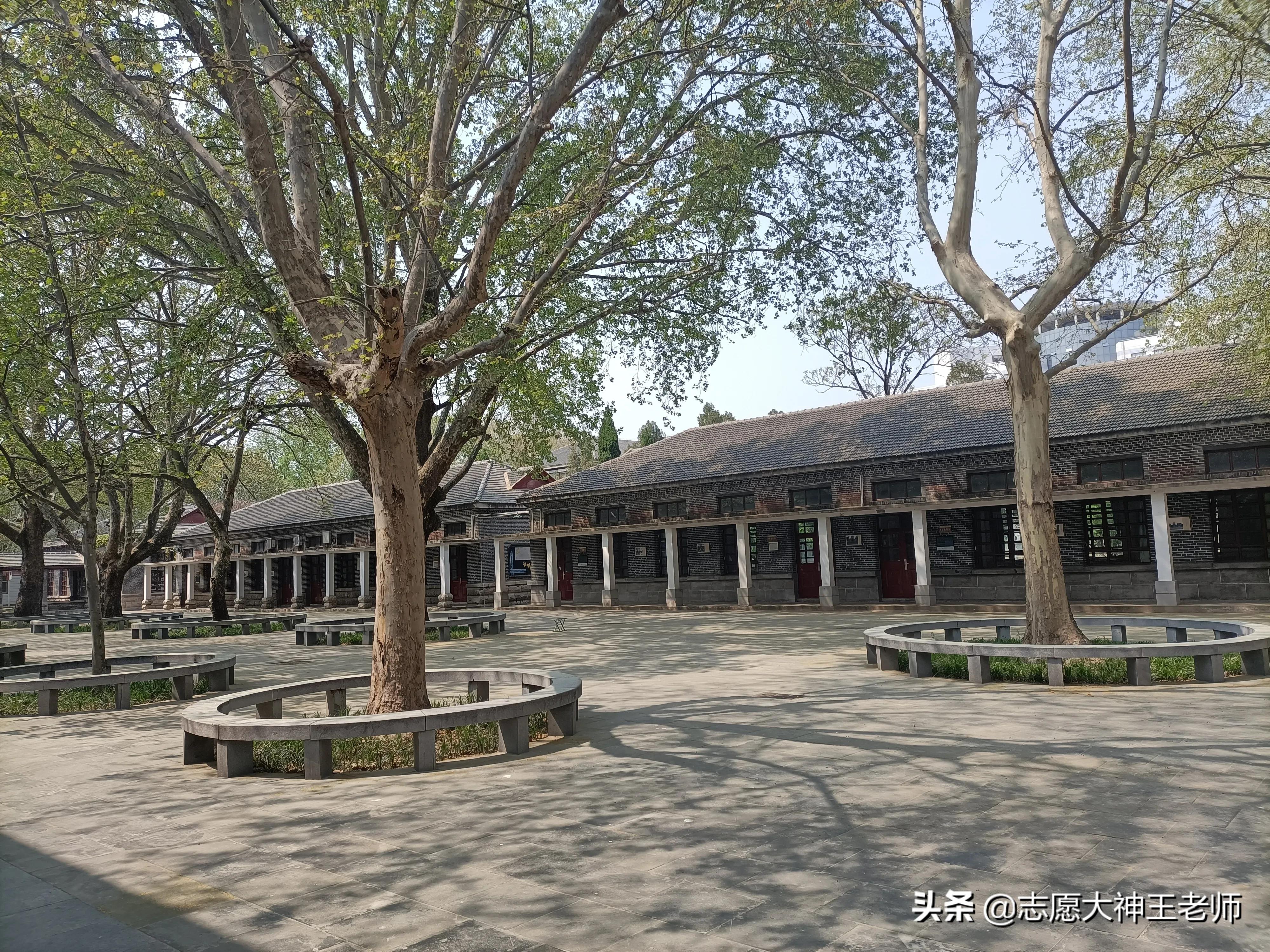 曲阜师范大学十年的变化与传承