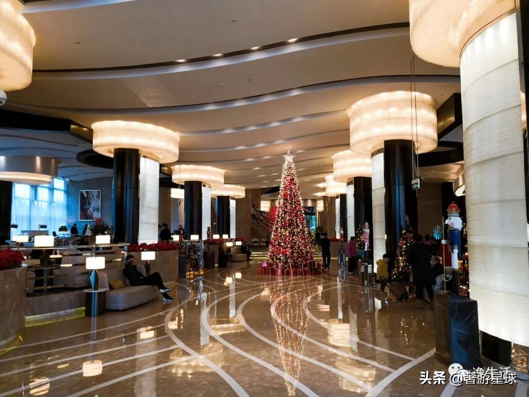 神の战|丽思、柏悦、MO、四季,陆家嘴7大奢华酒店谁是你的最爱?