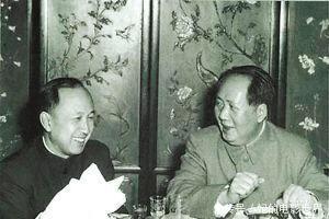 钱学森回到国内，主席问他有何特长，钱老的回答让人尊敬！