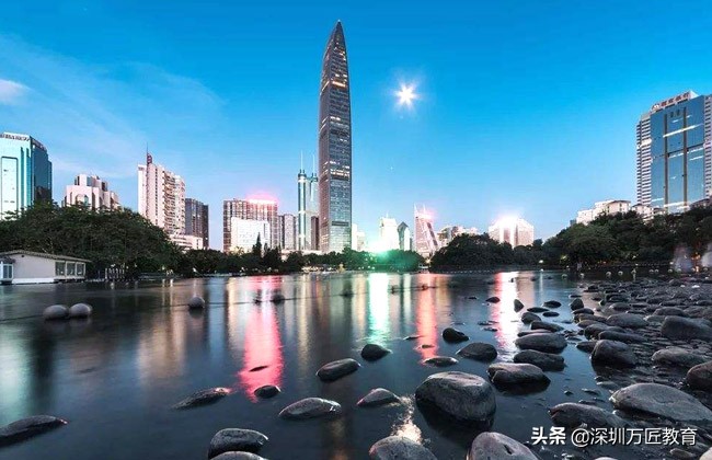 2020年留学生入户深圳需要办理居住证吗？