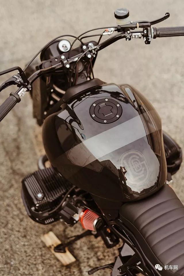 改装师！还我蓝天白云标的宝马