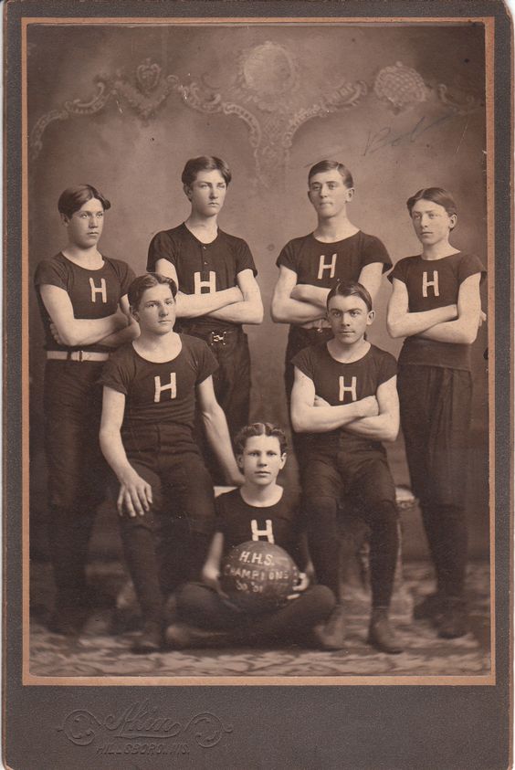 这件迈克尔杰克逊都爱穿的夹克，竟是男士春日的最佳选择？