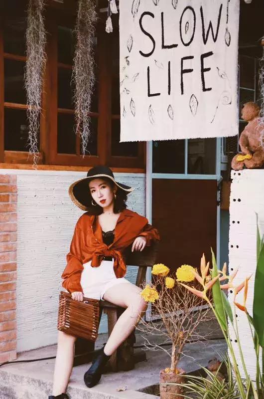 今年夏天这么穿立刻显瘦20斤,130斤穿什么样的外套显瘦