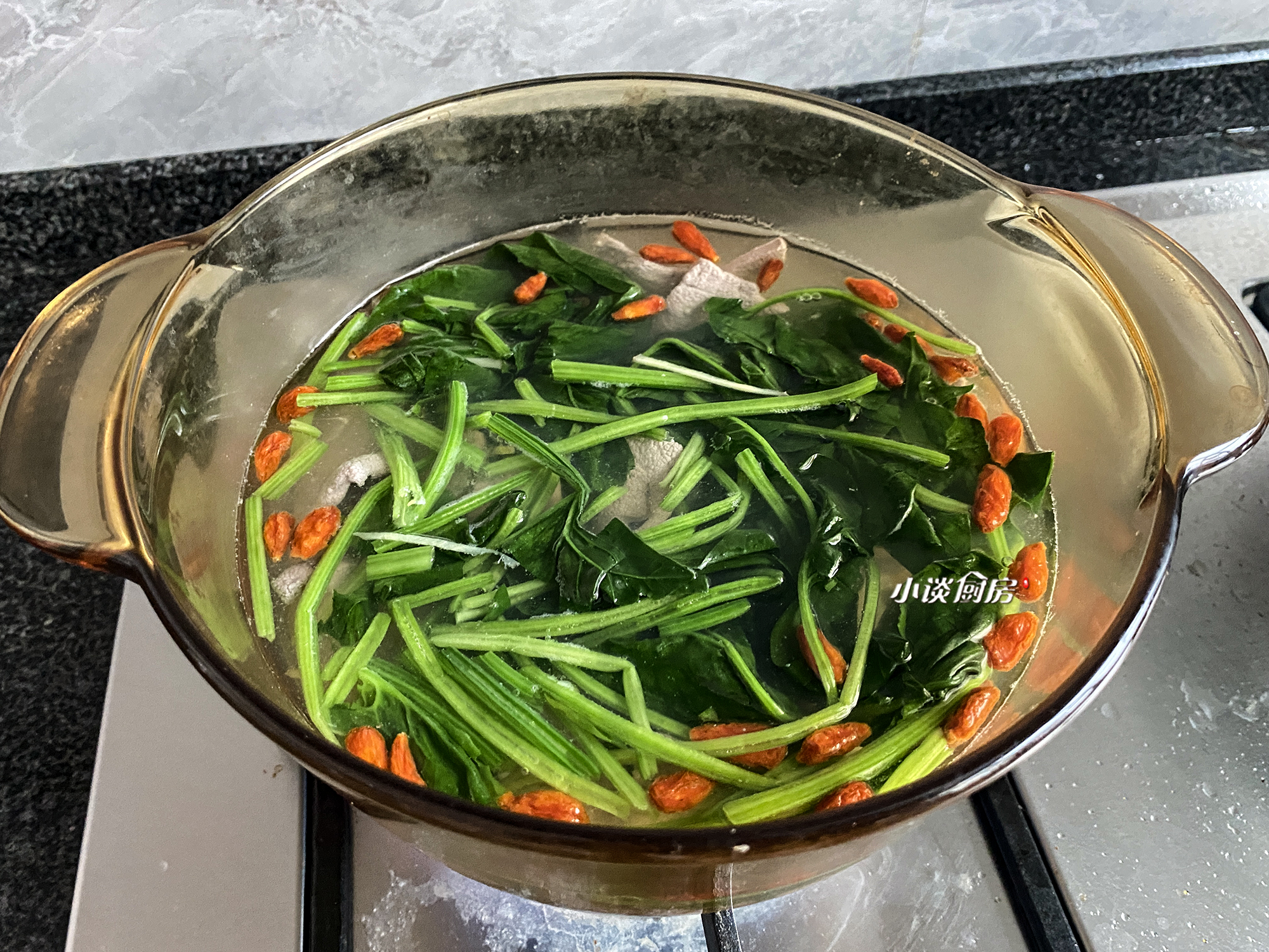 用眼多度，记得喝这碗“护眼汤”，富含维生素A，学生*党**要常喝