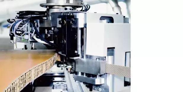 世界涂装巨头杜尔，工厂里的色彩艺术家