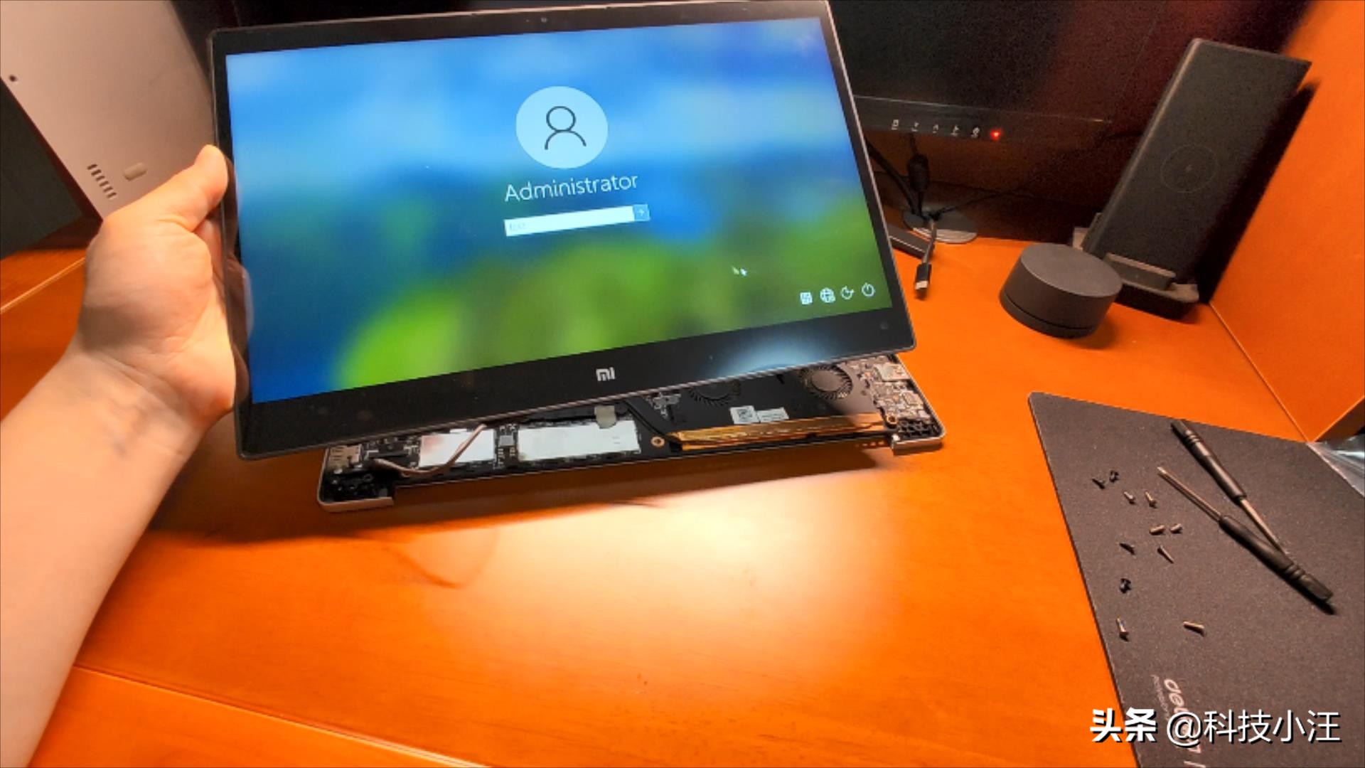 小米笔记本屏幕坏了免费修吗,小米笔记本电脑屏幕坏了