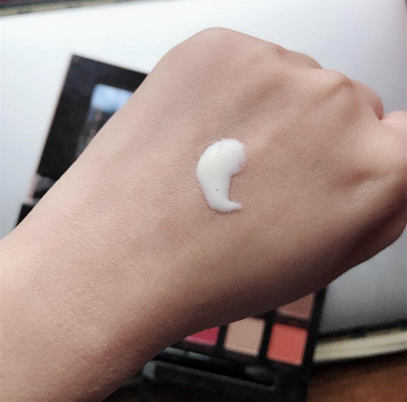 unny防晒霜和蜜丝婷防晒霜哪个好,香蒲丽防晒霜和ahc防晒霜哪个更好