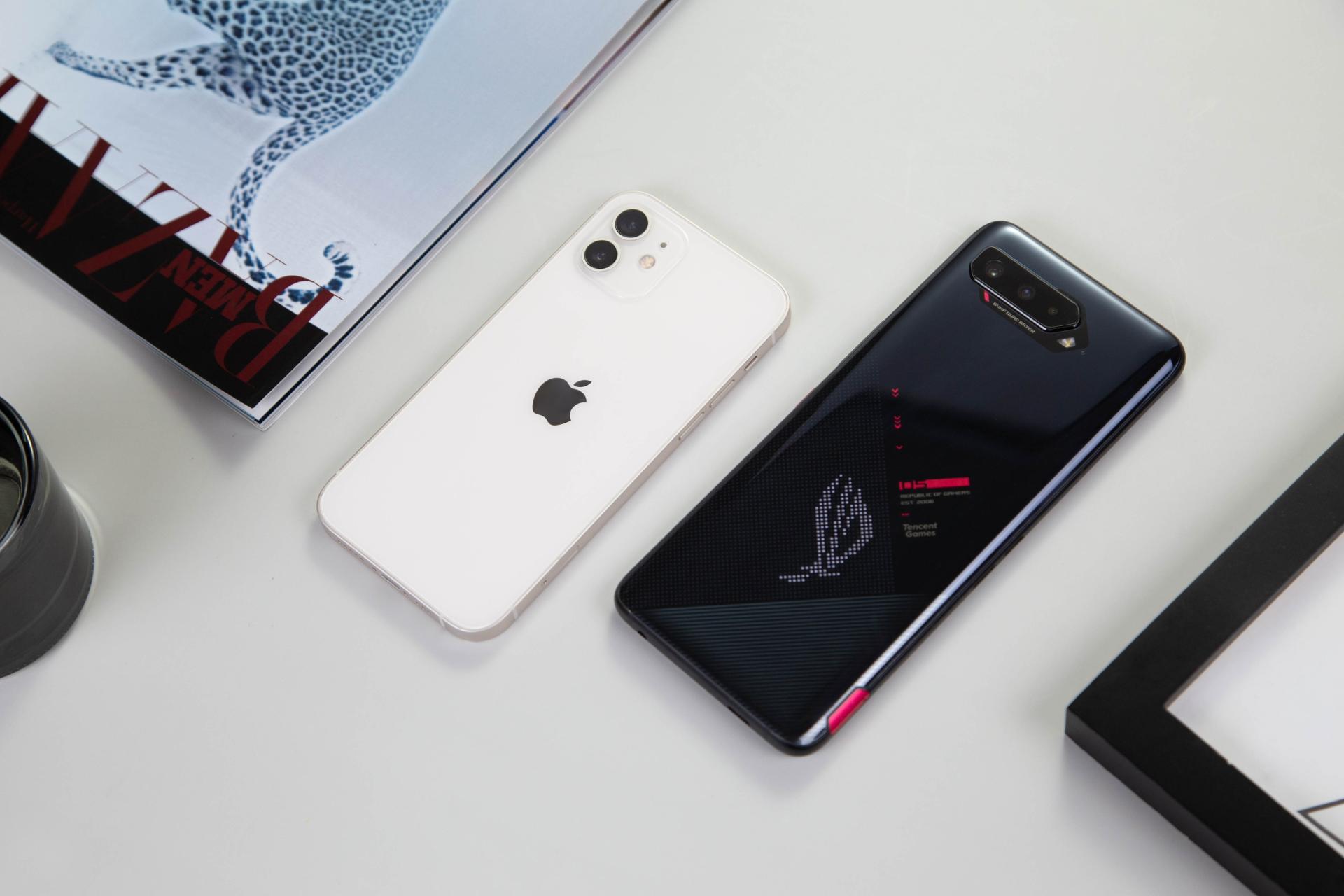 玩游戏的手机rog,玩手游买rog掌机还是手机