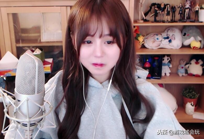 斗鱼十大巅峰主播2019分别是谁,又一个斗鱼十大巅峰主播要凉吗