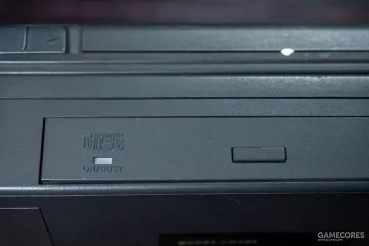 一百多块买个26年前的笔记本,我改了改,还能上网