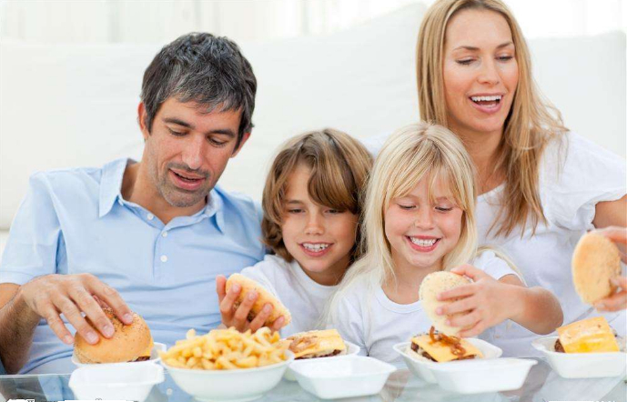 沙发坏了碎屑怎么处理,沙发掉粉末怎么处理