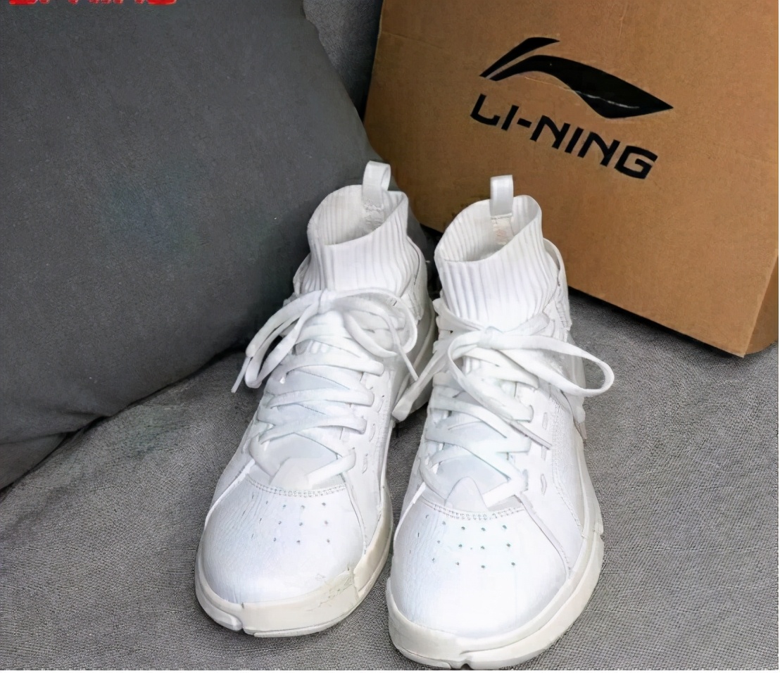 好看且潮流的运动鞋,潮人都穿的老爹鞋