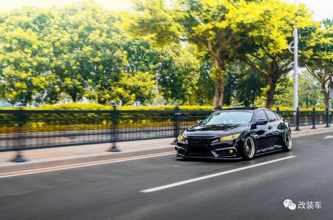 我不再是秒天秒地的10代思域，而是不务正业的手动玩家！