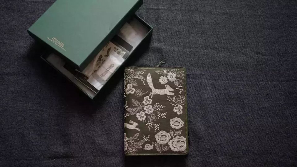 秋冬棕绿色,厌倦了红黄棕不妨来款高级感发色