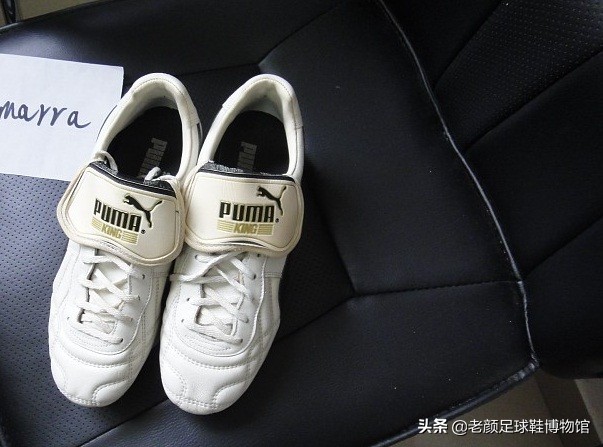 曾经风靡98世界杯的彩色pumaking,如今低调变身成贝莱林小黑鞋