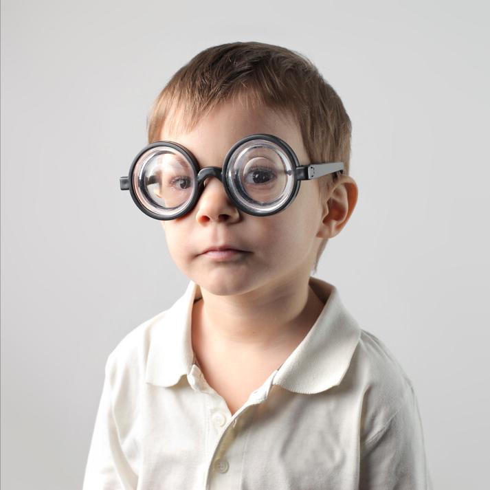 妈妈花4千买儿童书桌后悔不已，给娃买书桌，先看完这份央视调查