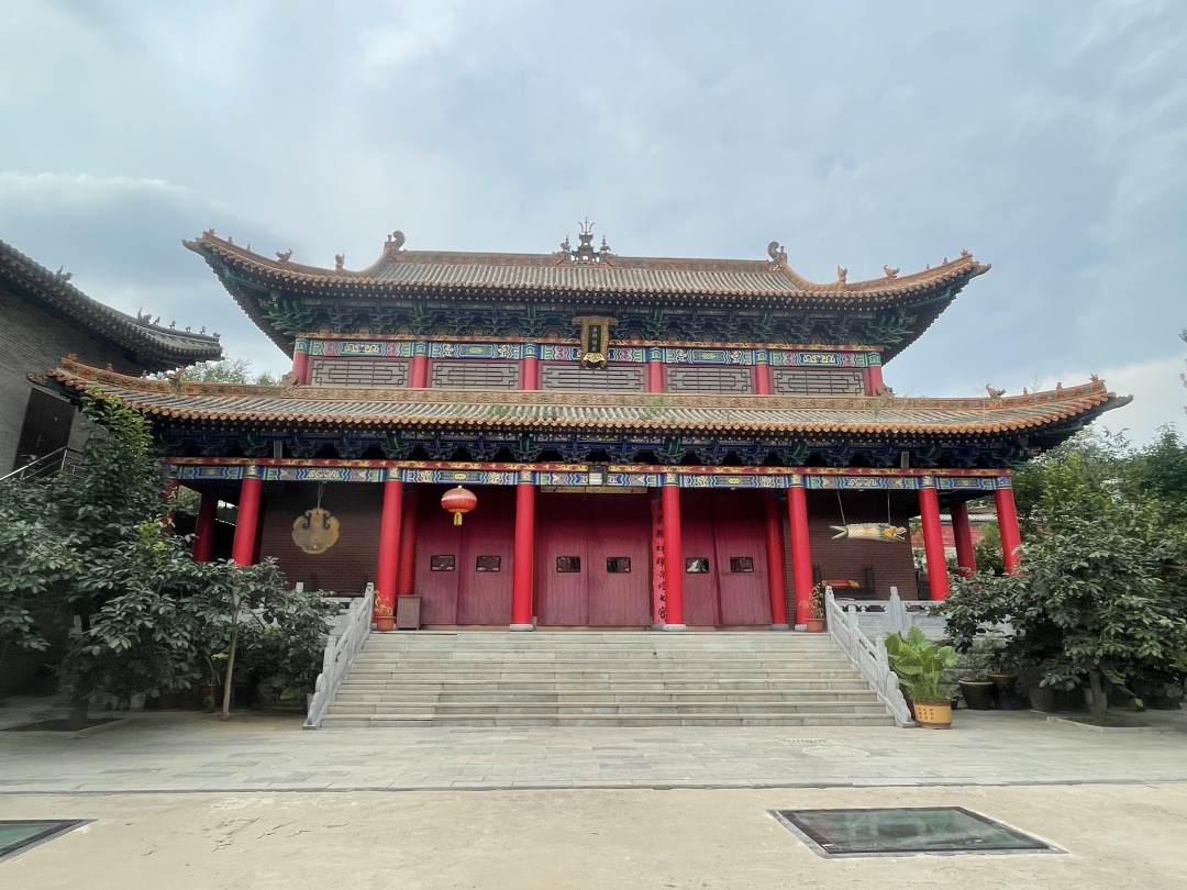 一座历经千年的佛教圣地,三大佛教圣地盘龙寺