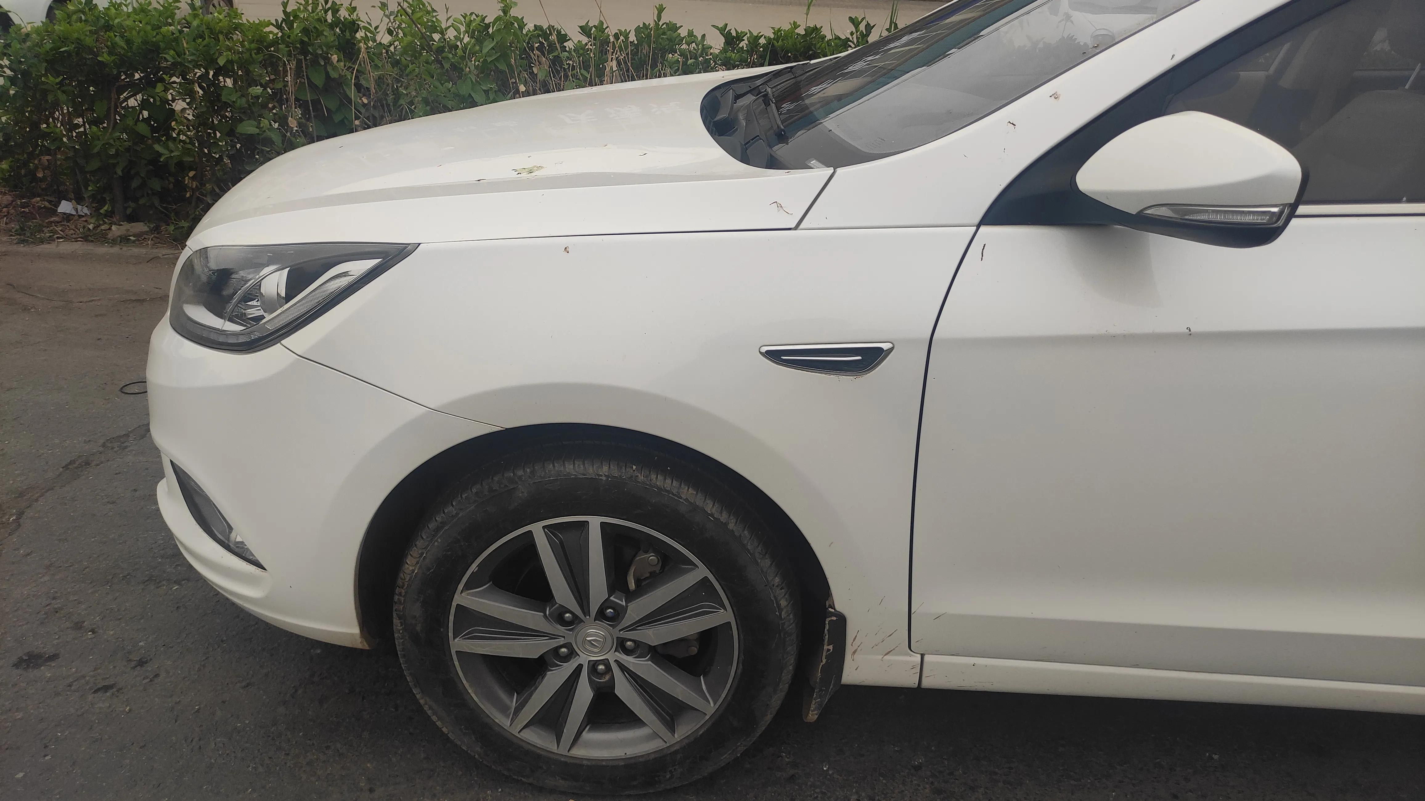 逸动豪华手动版,逸动手动豪华版白色