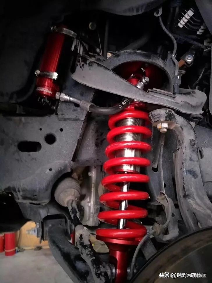 途乐y62避震选什么最舒服,途乐y62欧林斯避震