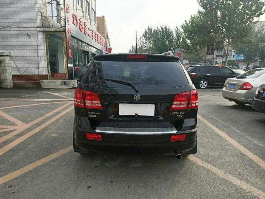 道奇酷威。不是我对美系车有偏见而是他真不是好学生