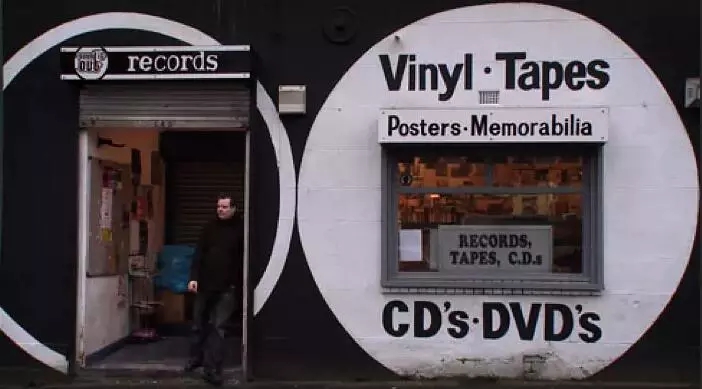 黑话|在遥远的英国小镇上，有个遗世独立的唱片店