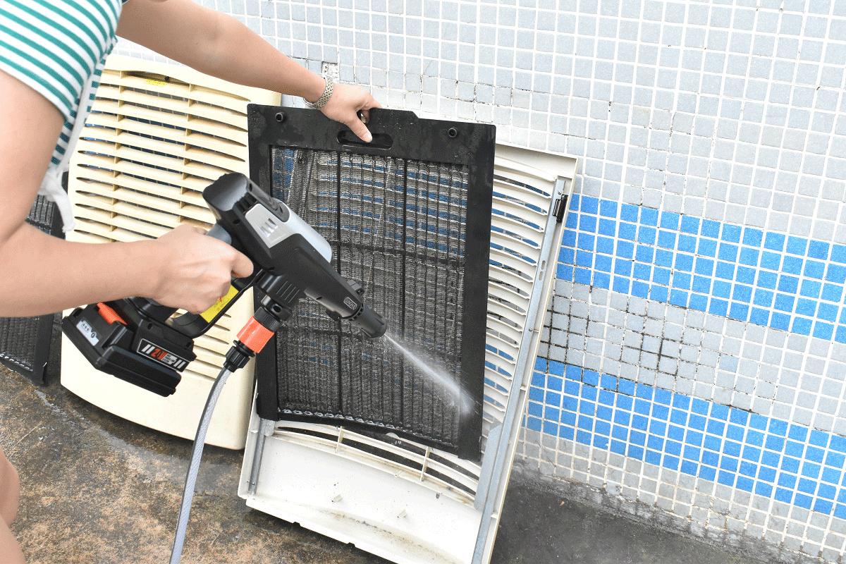 省电家用亿力锂电洗车机,亿力洗车专用水枪电池