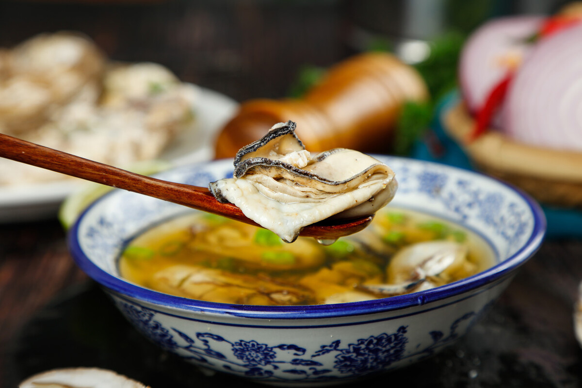 睾酮水平低，会影响增肌效率，怎么做才能促进睾酮分泌？