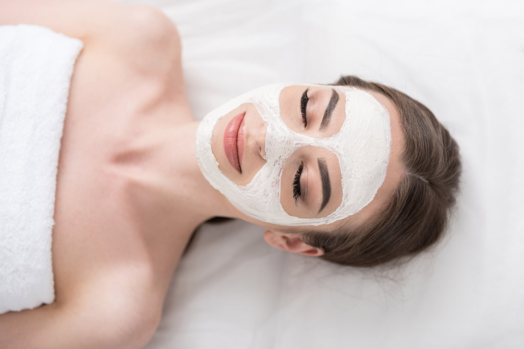 日常脸上毛孔粗大怎么改善小妙招,改善脸上毛孔粗大最简单的方法