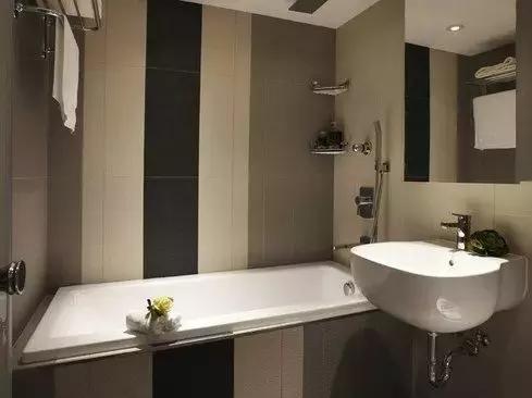 卫生间不装浴缸也能泡澡,浴室设计不装浴缸也能泡澡