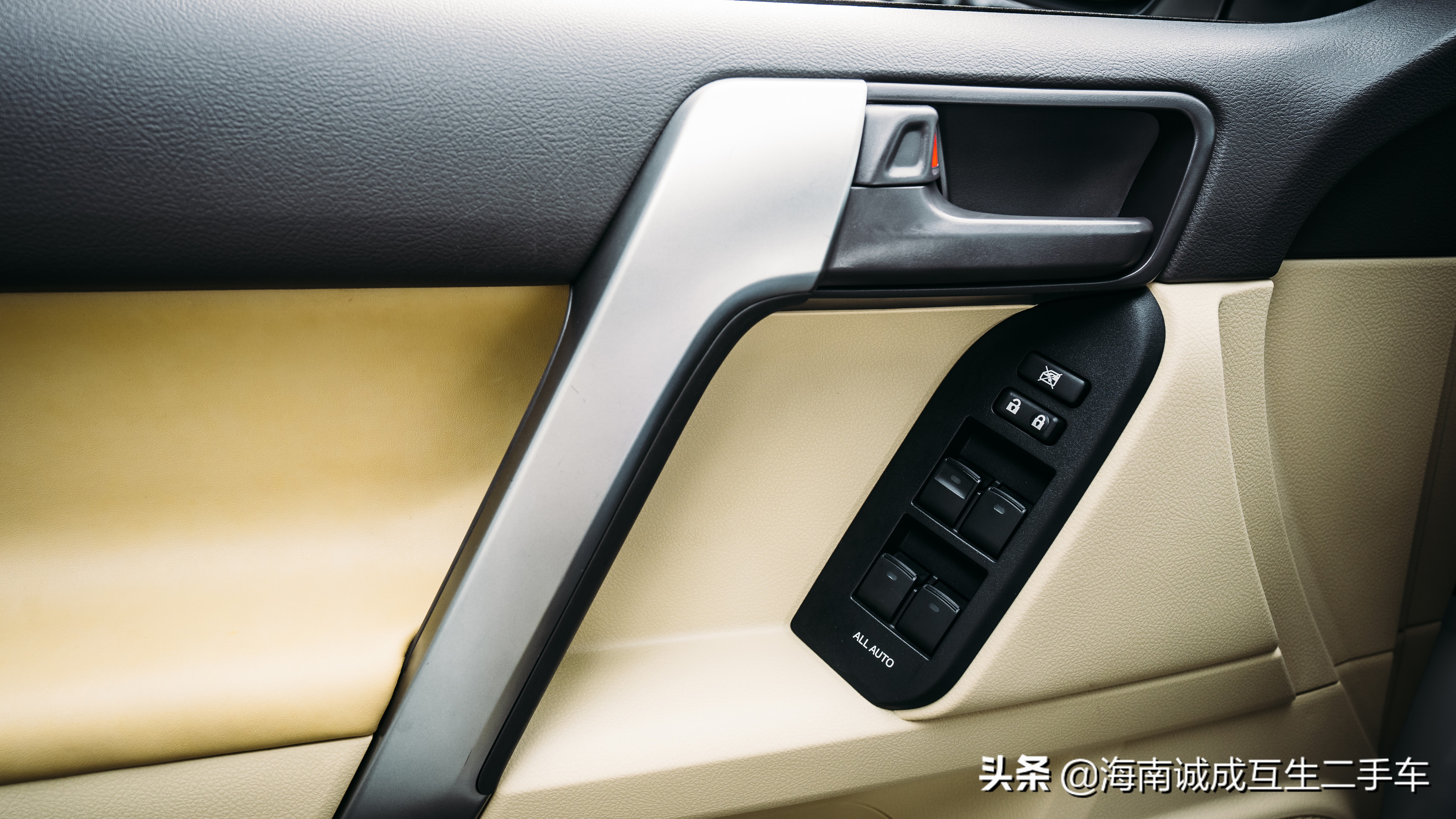 霸道凶猛,一代经典保值神车丰田普拉多