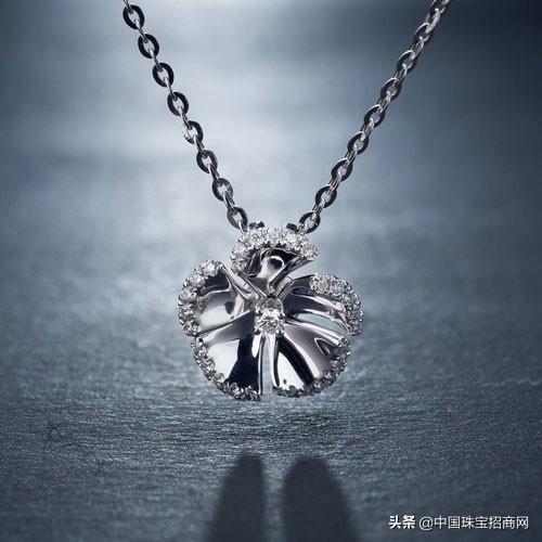 金au750钻石吊坠,zocai佐卡伊金au750钻石吊坠