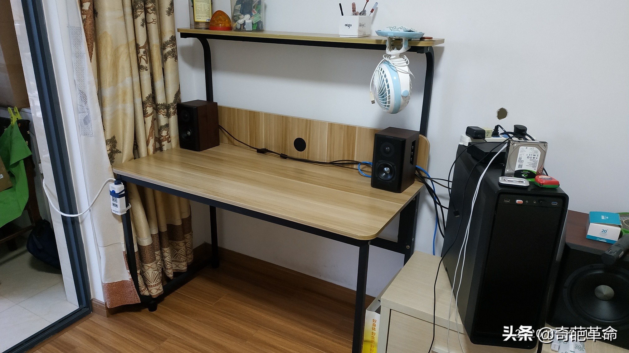 显示器用几年更换比较好,显示器坏了换显示器资料还在吗