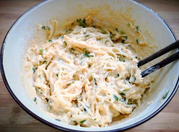 白萝卜饼做法不用面粉只加淀粉,白萝卜胡萝卜做饼要什么面粉