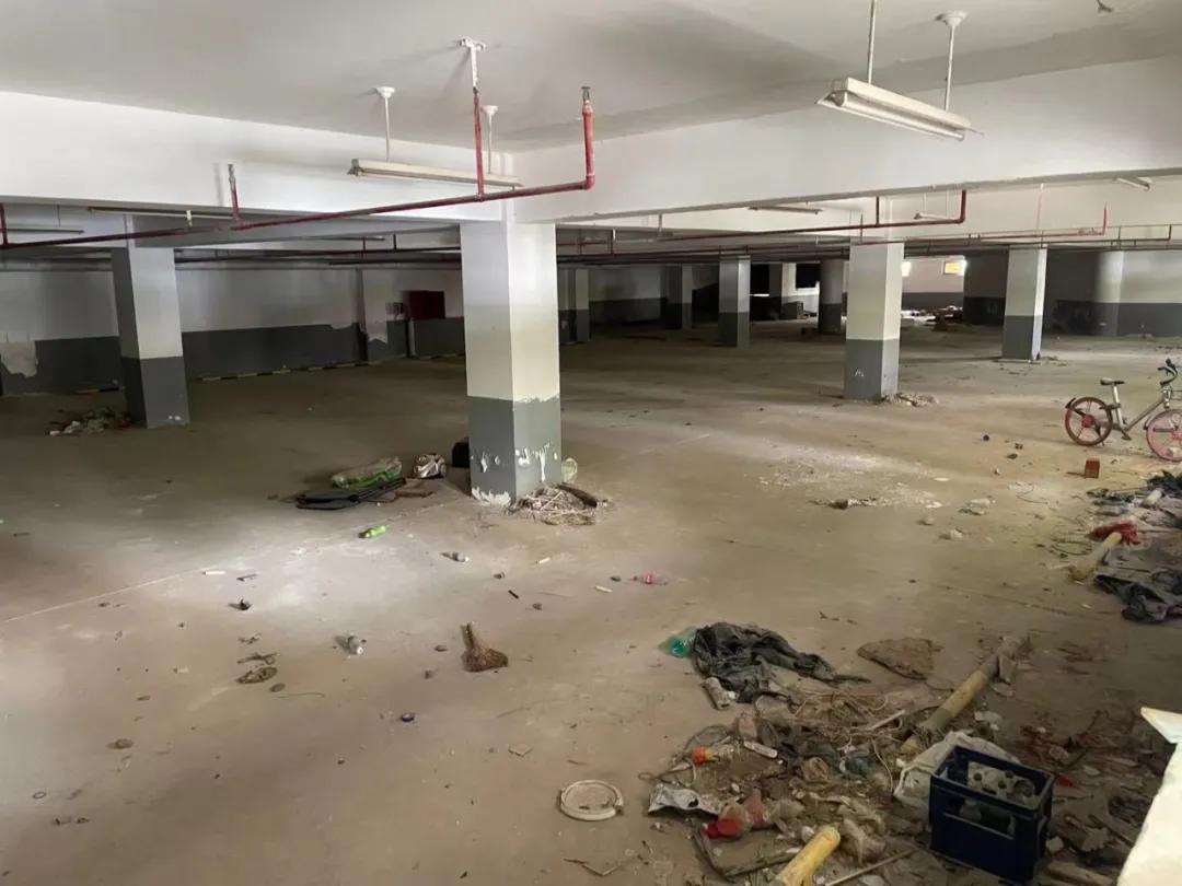 明明有停车位却停不了车,北京小区地库停车